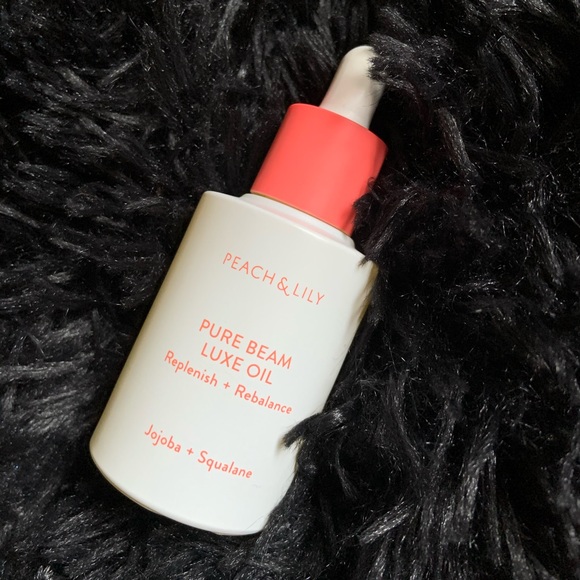 🍑peach&lilly facial oil🍑